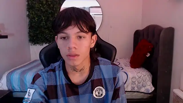 andy dan18 online show from 03/17/25, 01:08