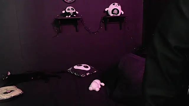 rousstattoo online show from 10/03/25, 11:39