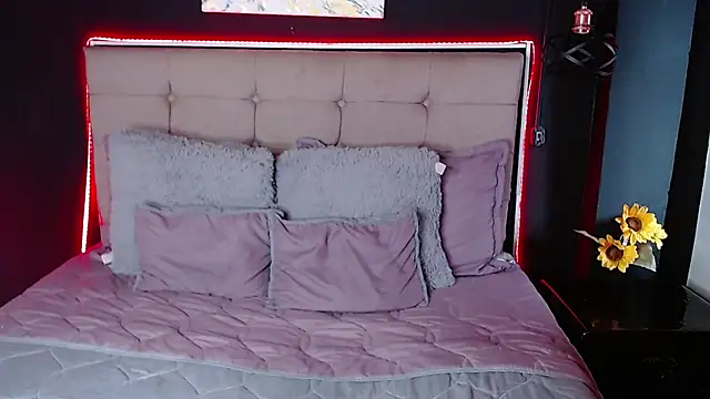 nikkystorm1  online show from 03/06/25, 03:02
