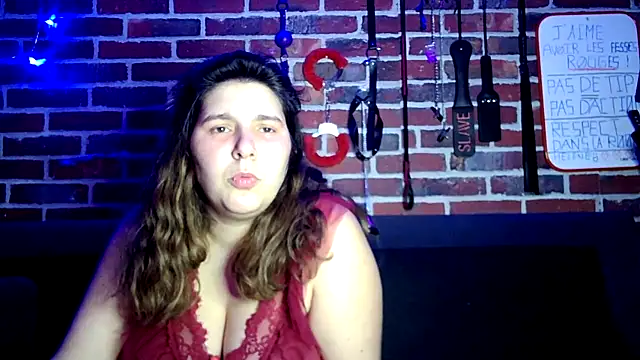 Heleneecesmecs2 online show from 11/09/25, 08:02