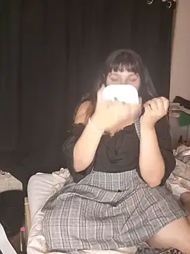 Heleneecesmecs2 online show from 06/05/26, 10:26