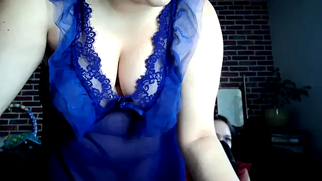 Heleneecesmecs2 online show from 09/21/25, 02:00