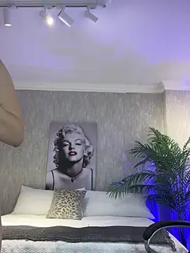 Snapshot of samy_xoxox chatting on 01/11/25, 05:20 samy xoxox online show from 01/11/25, 05:20