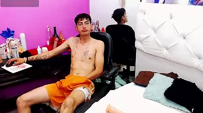 Snapshot of x_daviid_x chatting on 01/21/25, 07:15 x daviid x online show from 01/21/25, 07:15