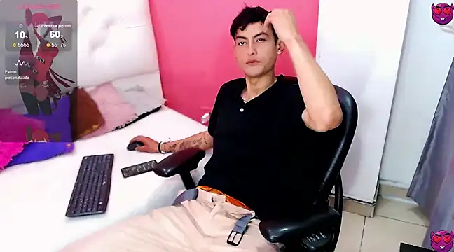 Snapshot of x_daviid_x chatting on 01/20/25, 10:04 x daviid x online show from 01/20/25, 10:04