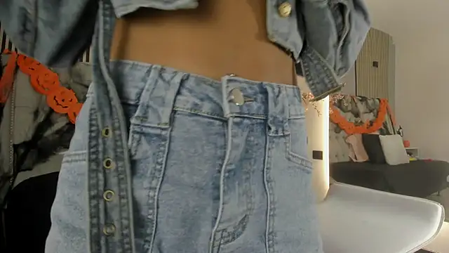 GysellHanson online show from 10/23/25, 11:31