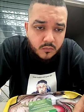 El Titan1998 online show from 11/27/25, 09:26