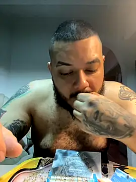 El Titan1998 online show from 10/30/25, 11:52