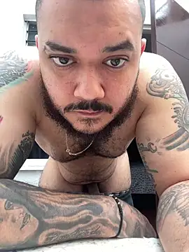 Snapshot of El_Titan1998 chatting on 02/15/26, 06:07 El Titan1998 online show from 02/15/26, 06:07