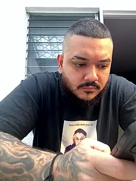 Snapshot of El_Titan1998 chatting on 01/14/26, 12:53 El Titan1998 online show from 01/14/26, 12:53