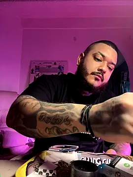 El Titan1998 online show from 10/23/25, 10:30