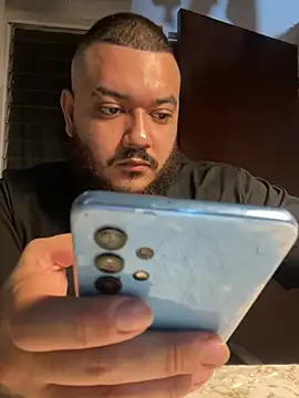 Snapshot of El_Titan1998 chatting on 02/10/26, 11:48 El Titan1998 online show from 02/10/26, 11:48