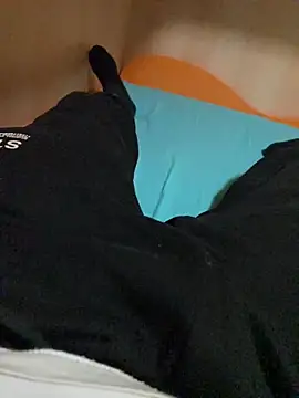 Snapshot of Dvddd chatting on 02/22/26, 05:36 Dvddd online show from 02/22/26, 05:36