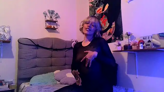 BlueStoneX online show from 04/18/26, 09:22