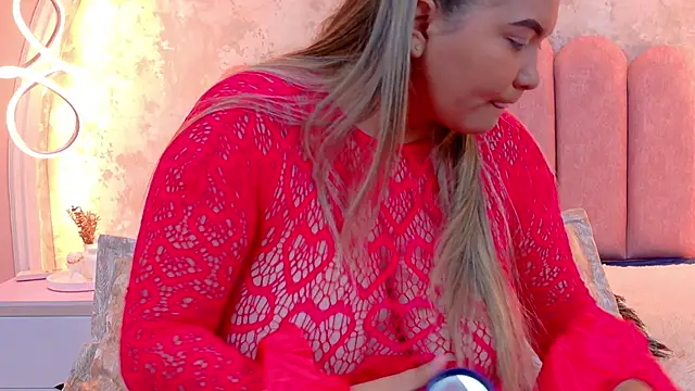 MiaLaurents online show from 04/09/26, 04:25