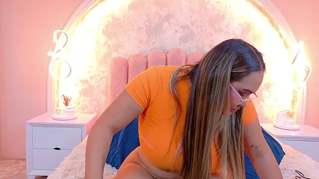 MiaLaurents online show from 03/26/26, 03:16