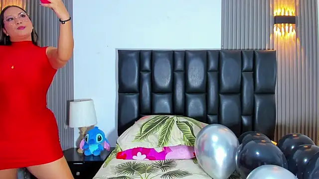 MiaLaurents online show from 09/14/25, 07:58