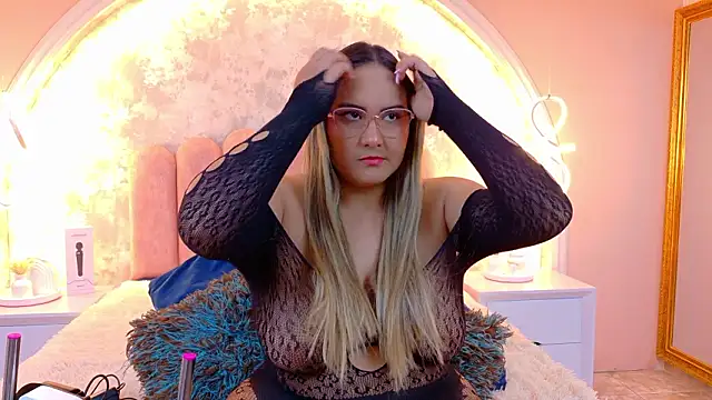 MiaLaurents online show from 03/05/26, 03:14