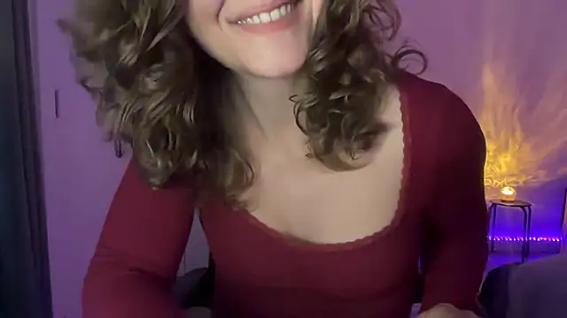 Snapshot of leahsparkles chatting on 10/15/25, 11:07 leahsparkles online show from 10/15/25, 11:07