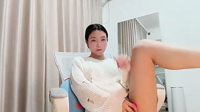 Lucky-kaka999 online show from 04/13/26, 04:05