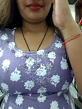 cute monu online show from 10/03/25, 04:25