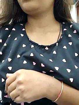 cute monu online show from 09/15/25, 03:07