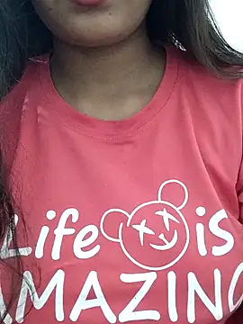 cute monu online show from 10/28/25, 04:35