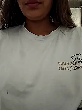 cute monu online show from 10/16/25, 01:58