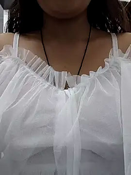 cute monu online show from 09/19/25, 01:42