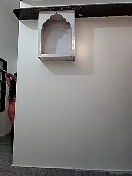 cute monu online show from 10/17/25, 01:53