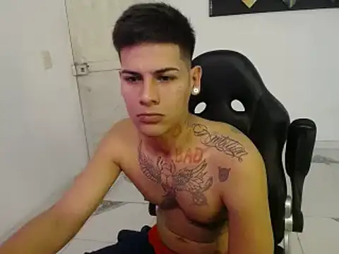 Clyde019 online show from 01/19/25, 04:57