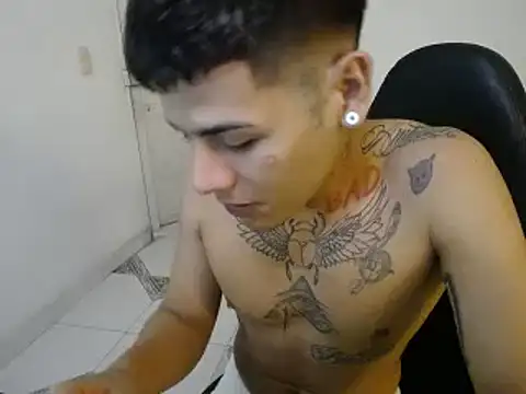 Clyde019 online show from 01/21/25, 07:15