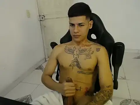 Clyde019 online show from 01/18/25, 03:27