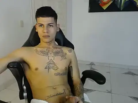 Clyde019 online show from 02/10/25, 05:41