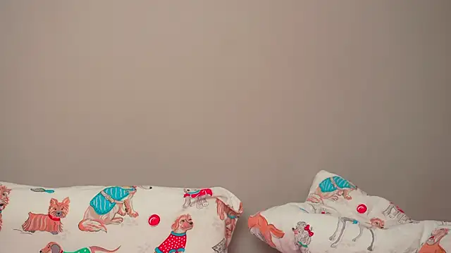 Snapshot of Vasya_Sylvia chatting on 12/22/25, 09:20 Vasya Sylvia online show from 12/22/25, 09:20