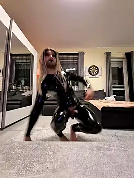 NoraInMask online show from 11/24/25, 10:54