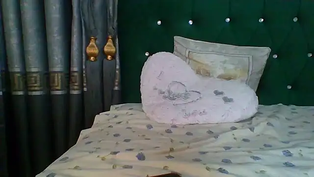 LeydiLi online show from 03/06/25, 10:15