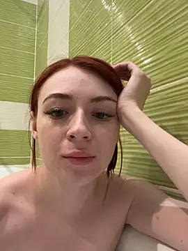 Cuteroxyfoxy online show from 02/14/25, 04:09