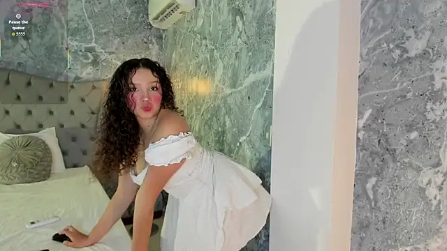 LucyLovelyy online show from 11/23/25, 02:10