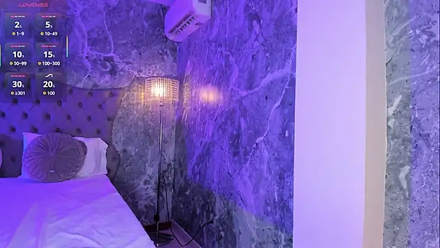 LucyLovelyy online show from 11/13/25, 02:04