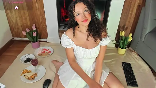 Snapshot of LucyLovelyy chatting on 06/09/26, 02:45 LucyLovelyy online show from 06/09/26, 02:45