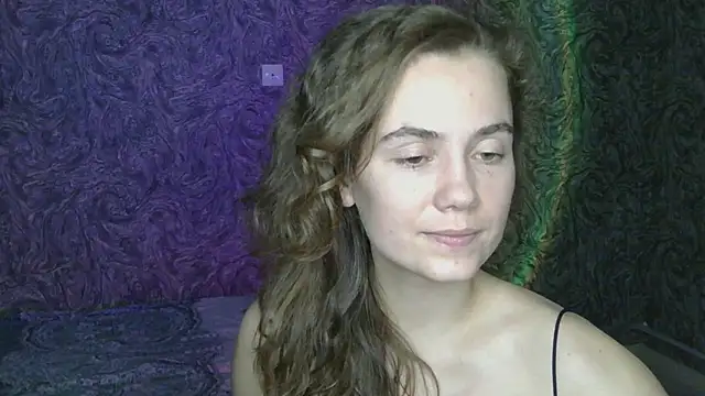 Snapshot of CurlyNed chatting on 02/07/25, 04:03 CurlyNed online show from 02/07/25, 04:03