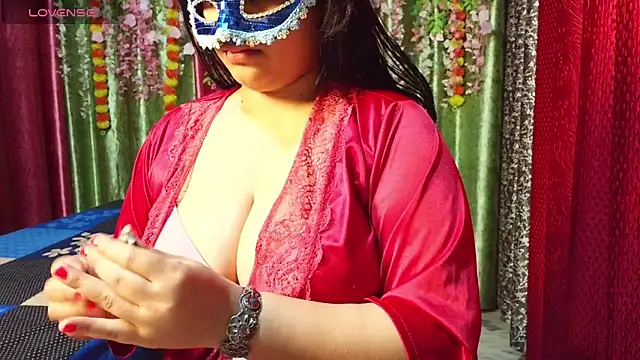 freesoul272002 online show from 12/17/25, 04:56