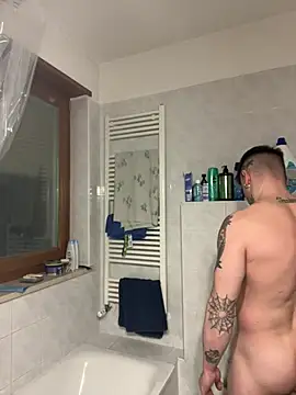 Snapshot of D3V0Z chatting on 01/24/25, 11:12 D3V0Z online show from 01/24/25, 11:12