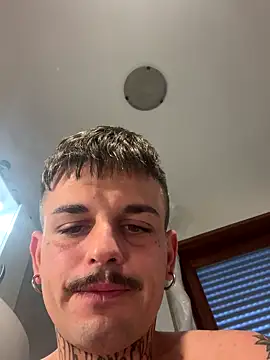 Snapshot of D3V0Z chatting on 10/06/25, 06:58 D3V0Z online show from 10/06/25, 06:58