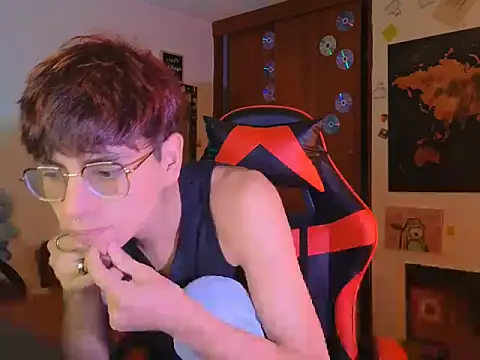 Snapshot of The_Princematt chatting on 09/16/25, 07:37 The Princematt online show from 09/16/25, 07:37