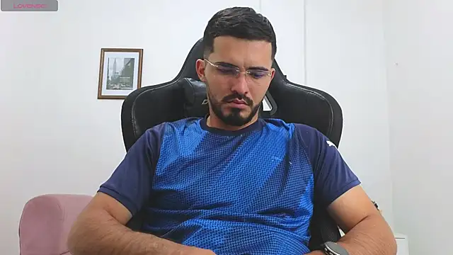 Massimoo 07 online show from 11/11/25, 06:14