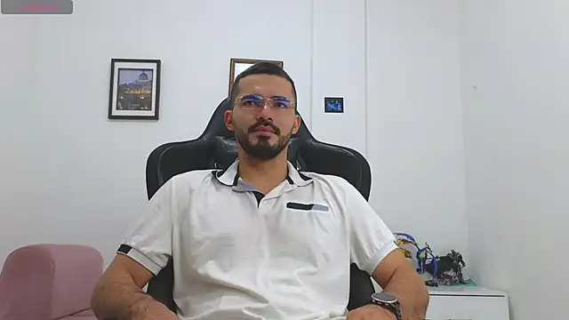 Massimoo 07 online show from 12/14/25, 04:34