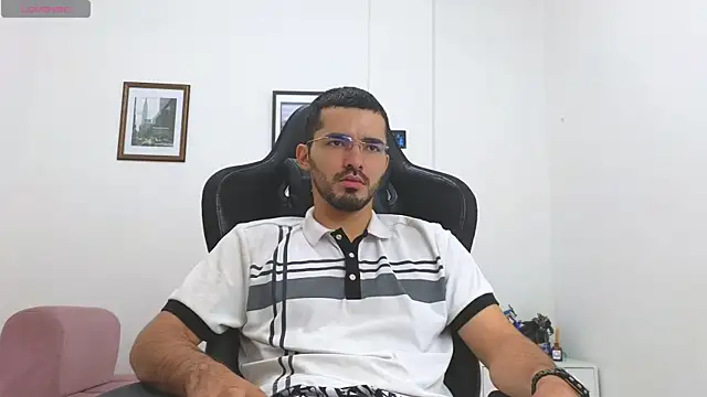 Massimoo 07 online show from 12/04/25, 02:38