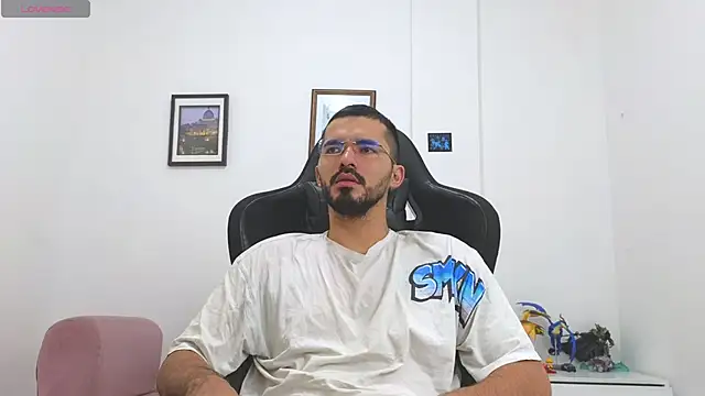 Massimoo 07 online show from 12/19/25, 03:14